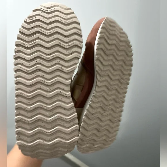 🌻🆕LAST ONE!!! NEW BALANCE 237 Womens Retro Sneaker-Copper/Silver-SIZE 7.5 - Picture 14 of 14